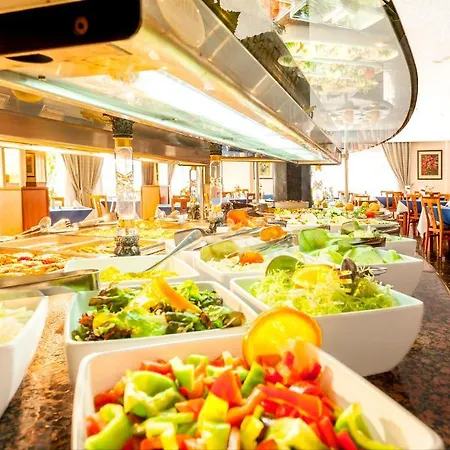Roc Oberoy Hotel