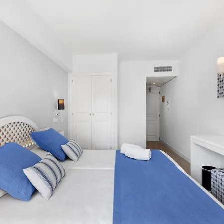 Roc Oberoy Hotel